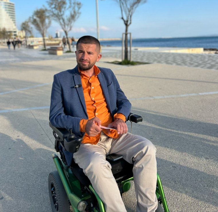 Si portretizohen në media personat me aftësi të kufizuara